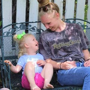 Meet your Posher, Shania